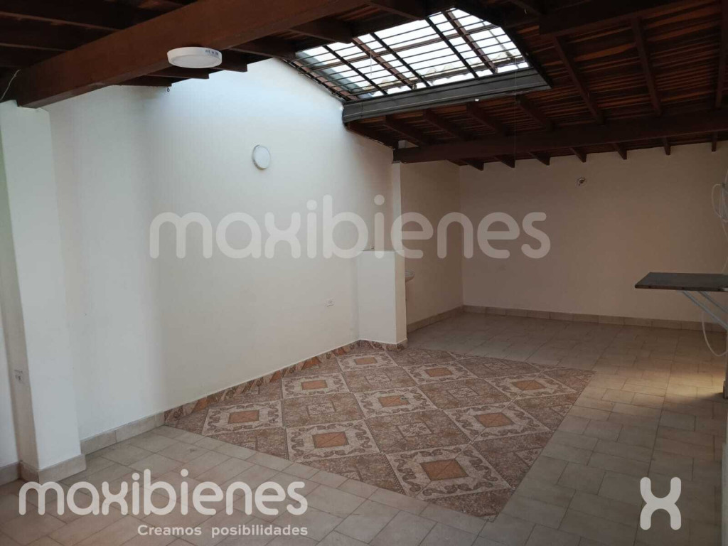 Apartamento en venta en La Ferreria, La Estrella · foto 2 de 14