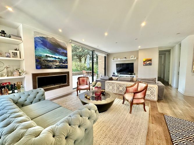 Apartamento de 3 alcobas en venta en La Cabrera, Bogotá, 170 m² · foto 21 de 24