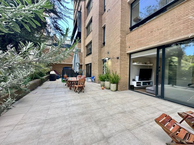 Apartamento de 3 alcobas en venta en La Cabrera, Bogotá, 170 m² · foto 18 de 24