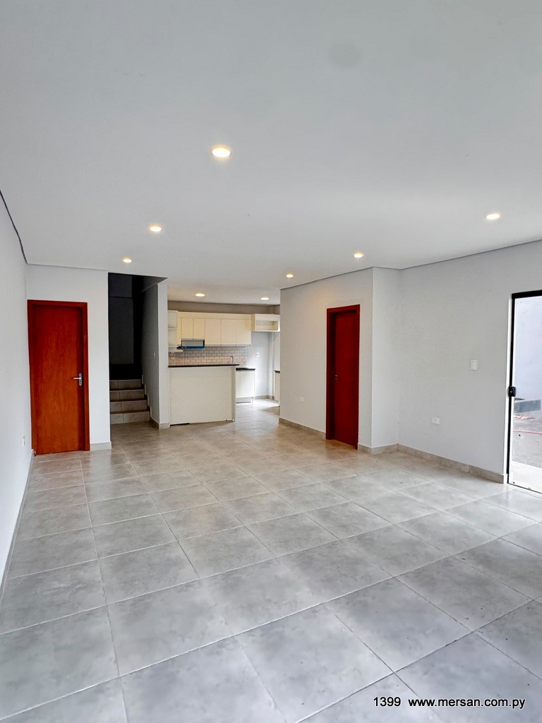 VENDO AMPLIO DÚPLEX A ESTRENAR 3 DORM. - CUARTO BARRIO LUQUE (CÓD. 1399) - foto 2
