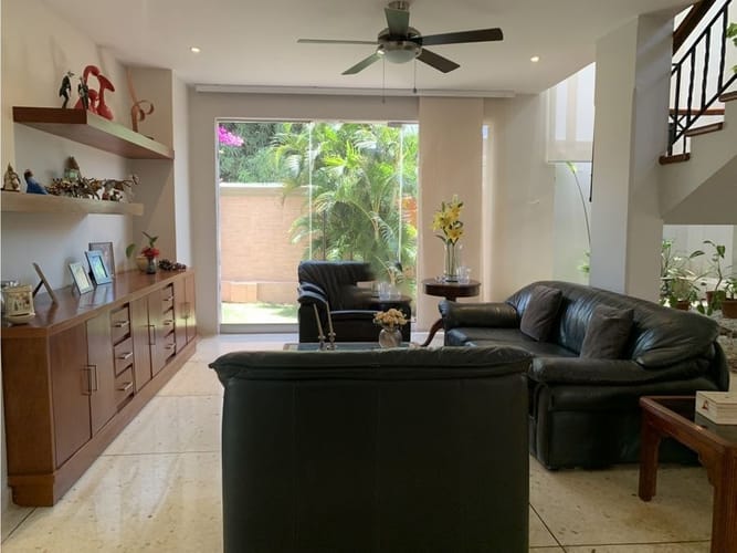 Casa de 4 alcobas en venta en Buenavista, Barranquilla, 504 m² · foto 3 de 23