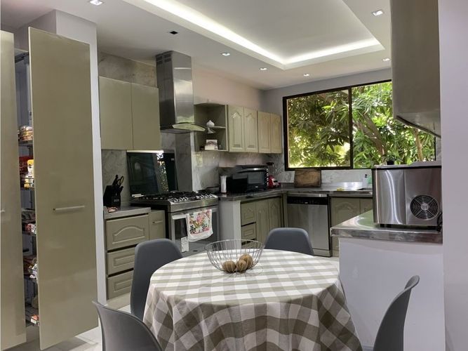 Casa de 4 alcobas en venta en Buenavista, Barranquilla, 504 m² · foto 7 de 23