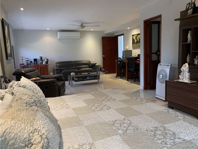 Casa de 4 alcobas en venta en Buenavista, Barranquilla, 504 m² · foto 9 de 23