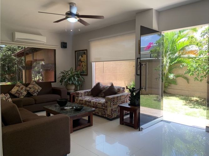 Casa de 4 alcobas en venta en Buenavista, Barranquilla, 504 m² · foto 12 de 23