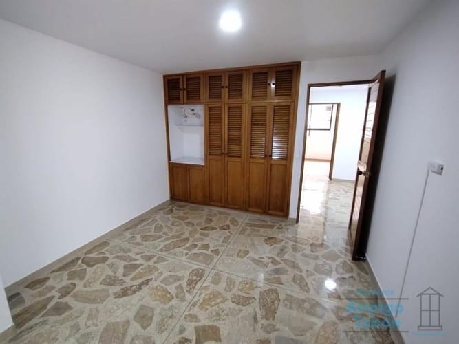 Apartamento de 3 alcobas en venta en Laureles, Medellín, 130 m² · foto 11 de 19