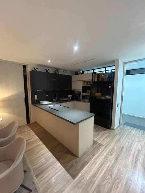 Apartamento de 2 alcobas en arriendo en El Poblado, Medellín, 100 m² · foto 3 de 7