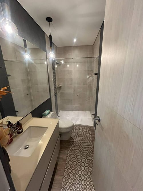 Apartamento de 2 alcobas en arriendo en El Poblado, Medellín, 100 m² · foto 7 de 7