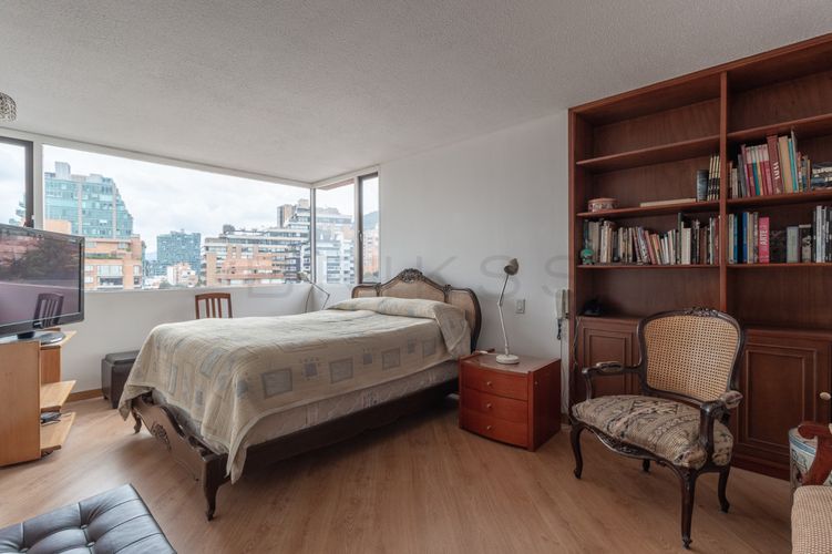 Apartamento de 3 alcobas en arriendo en La Cabrera, Bogotá, 212 m² · foto 10 de 21
