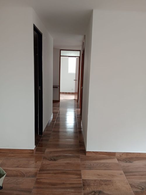 Apartamento de 3 alcobas en arriendo en El Cortijo, Madrid, 59 m² · foto 4 de 14