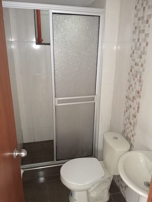 Apartamento de 3 alcobas en arriendo en El Cortijo, Madrid, 59 m² · foto 11 de 14