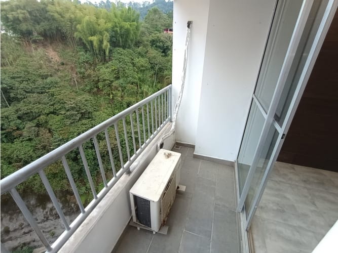 Apartamento de 2 alcobas en venta en San Jose, Sabaneta, 60 m² · foto 2 de 22