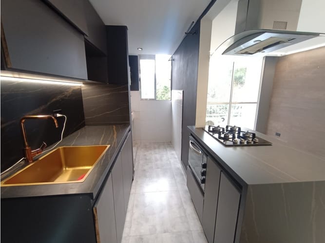 Apartamento de 2 alcobas en venta en San Jose, Sabaneta, 60 m² · foto 4 de 22