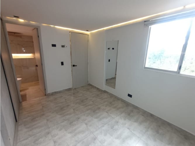 Apartamento de 2 alcobas en venta en San Jose, Sabaneta, 60 m² · foto 9 de 22