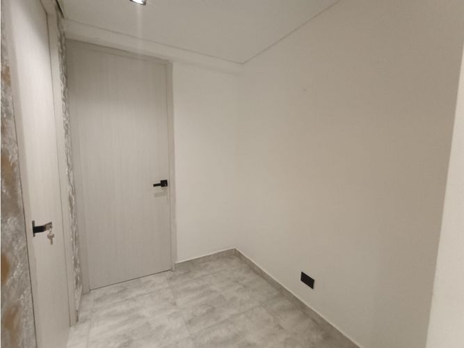 Apartamento de 2 alcobas en venta en San Jose, Sabaneta, 60 m² · foto 11 de 22