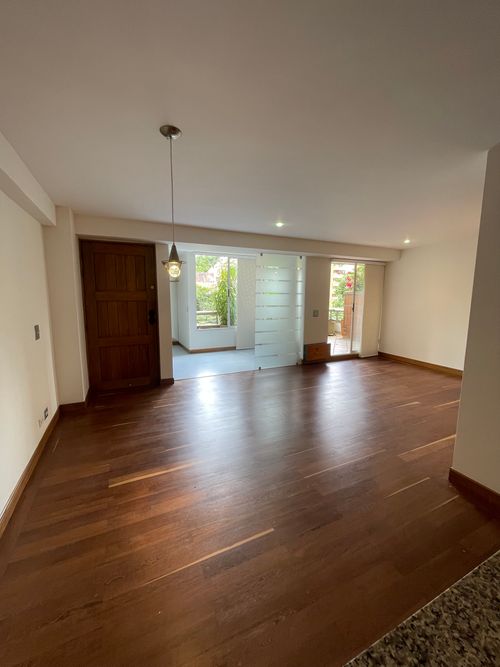 Apartamento de 1 alcoba en venta en La Frontera, Medellín, 73 m² · foto 2 de 16