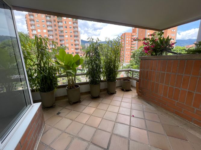 Apartamento de 1 alcoba en venta en La Frontera, Medellín, 73 m² · foto 8 de 16