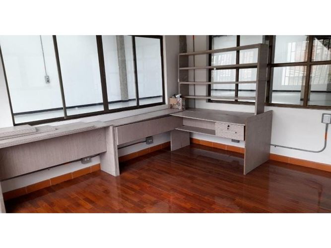 Bodega en arriendo en Belén Fatima, Medellín, 430 m² · foto 9 de 9