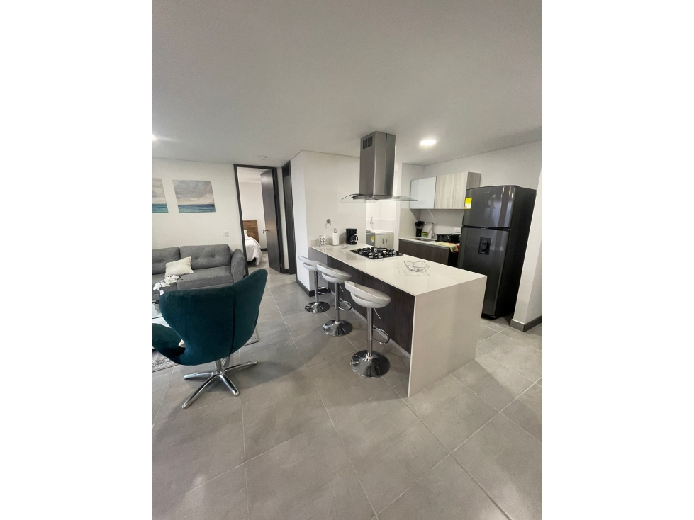 Apartamento de 2 alcobas en arriendo en El Poblado, Medellín, 78 m² · foto 5 de 13