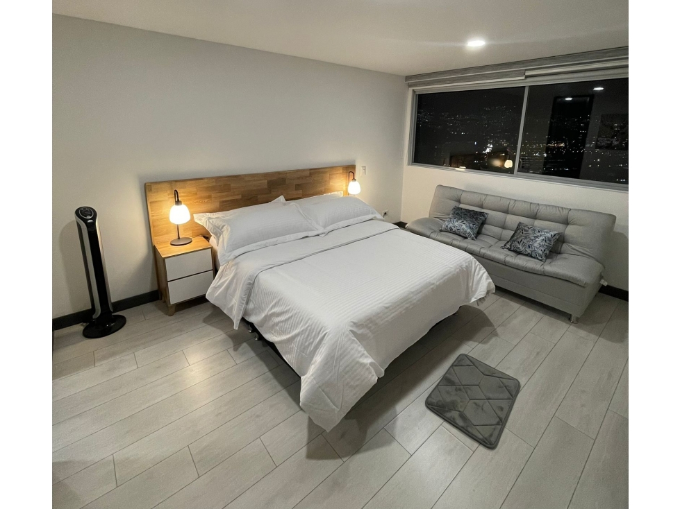 Apartamento de 2 alcobas en arriendo en El Poblado, Medellín, 78 m² · foto 9 de 13