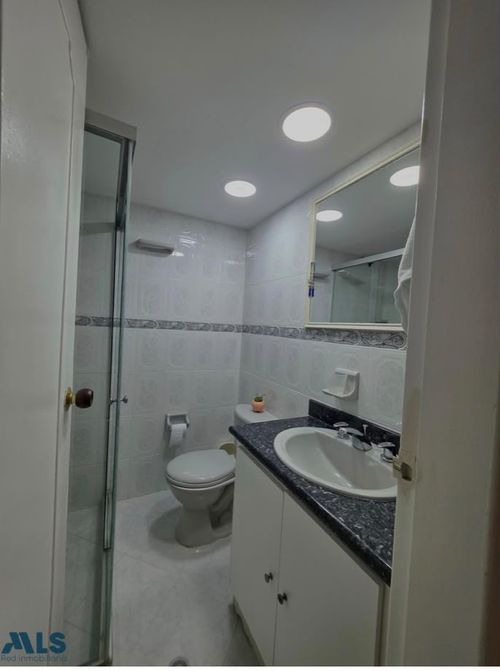 Apartamento en venta en Laureles, Medellín · foto 20 de 24