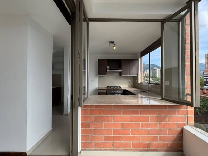 Apartamento de 1 alcoba en arriendo en Los Balsos, Medellín, 65 m² · foto 7 de 16