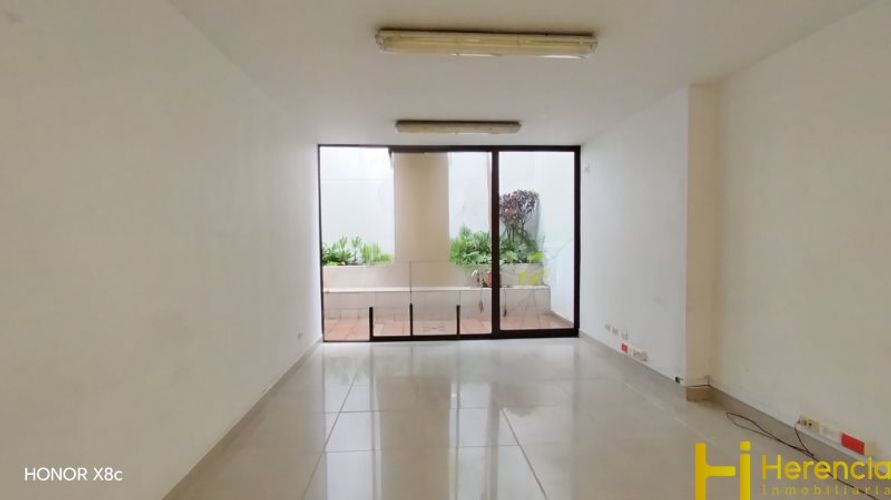 Local en arriendo en El Nogal- Los Almendros, Medellín, 225 m² · foto 10 de 24