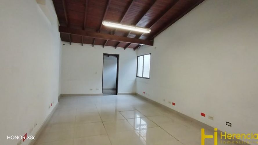 Local en arriendo en El Nogal- Los Almendros, Medellín, 225 m² · foto 17 de 24