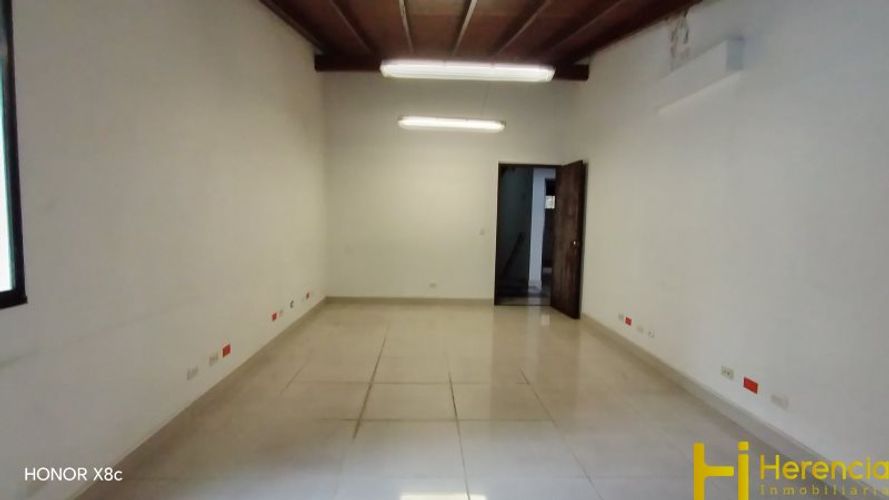 Local en arriendo en El Nogal- Los Almendros, Medellín, 225 m² · foto 18 de 24