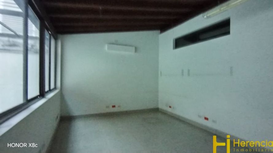 Local en arriendo en El Nogal- Los Almendros, Medellín, 225 m² · foto 21 de 24