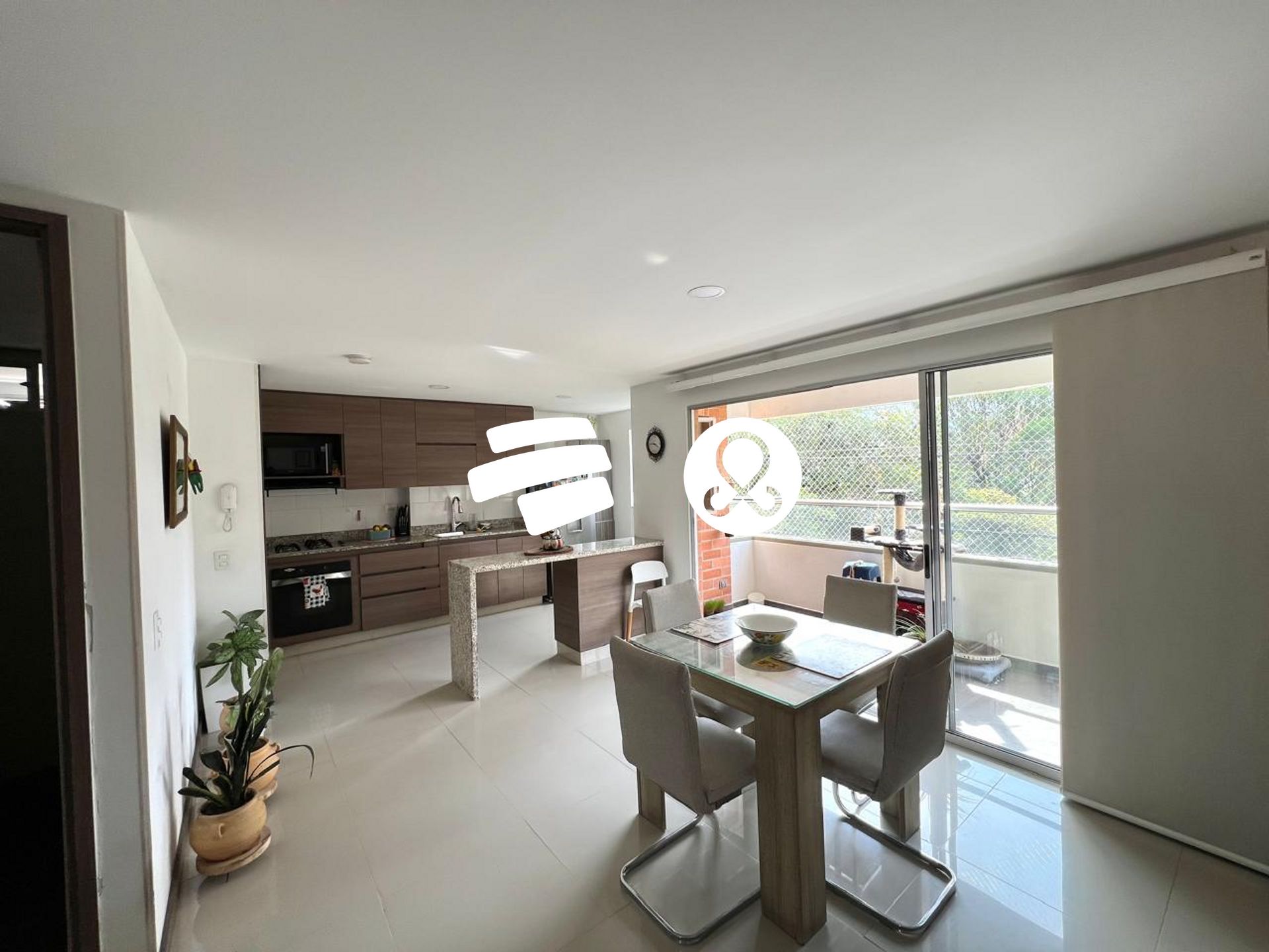 Apartamento en venta en Calasanz, Medellín · foto 2 de 24