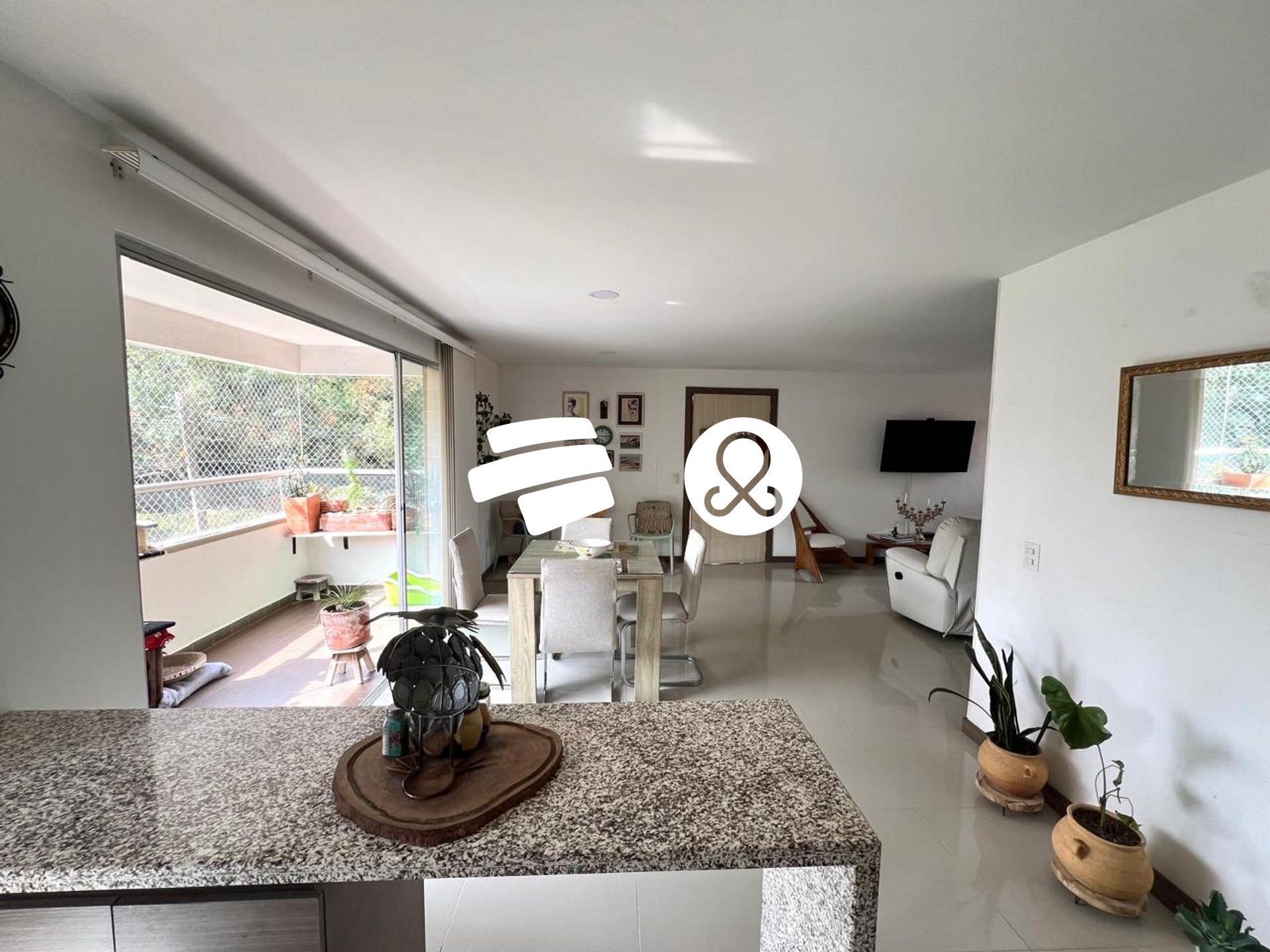Apartamento en venta en Calasanz, Medellín · foto 3 de 24