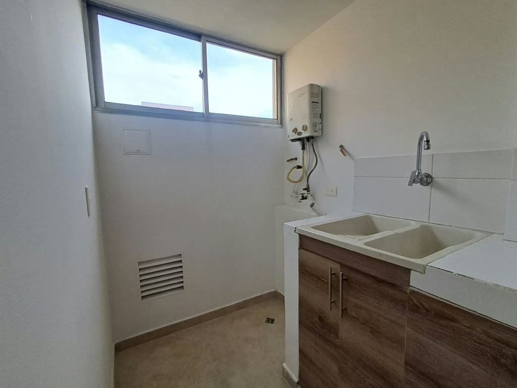 Apartamento en venta en Belén, Medellín · foto 7 de 21