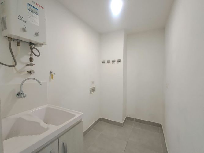Apartamento en venta en Ciudad Del Río, Medellín · foto 2 de 24