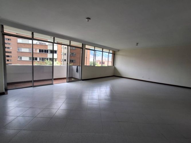Apartamento de 4 alcobas en arriendo en Conquistadores, Medellín, 155 m² · foto 7 de 20