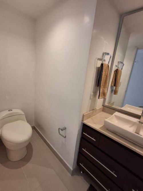 Apartamento de 4 alcobas en arriendo en Conquistadores, Medellín, 155 m² · foto 10 de 20