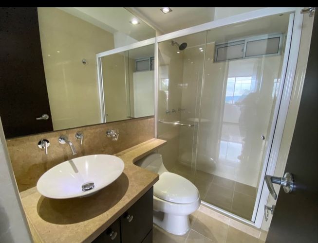 Apartamento de 3 alcobas en venta en El Tejar, Bucaramanga, 96 m² · foto 5 de 9