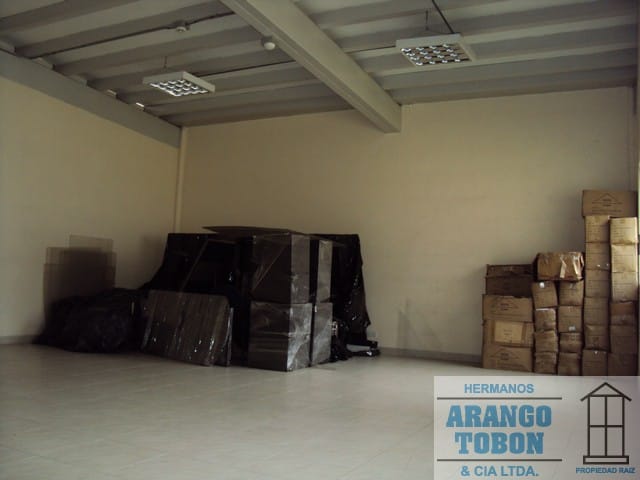 Bodega en venta en Astorga, Medellín, 600 m² · foto 8 de 11