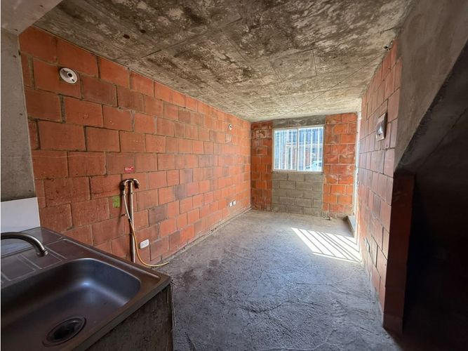 Casa de 2 alcobas en venta en Paisaje De Las Flores, Jamundí, 88 m² · foto 2 de 8