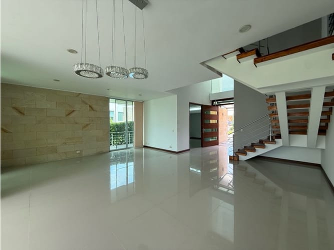 Casa de 6 alcobas en venta en Pance, Cali, 400 m² · foto 3 de 24