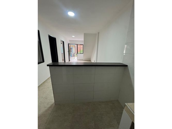 Apartamento de 3 alcobas en arriendo en Cedro, Girón, 66 m² · foto 2 de 13