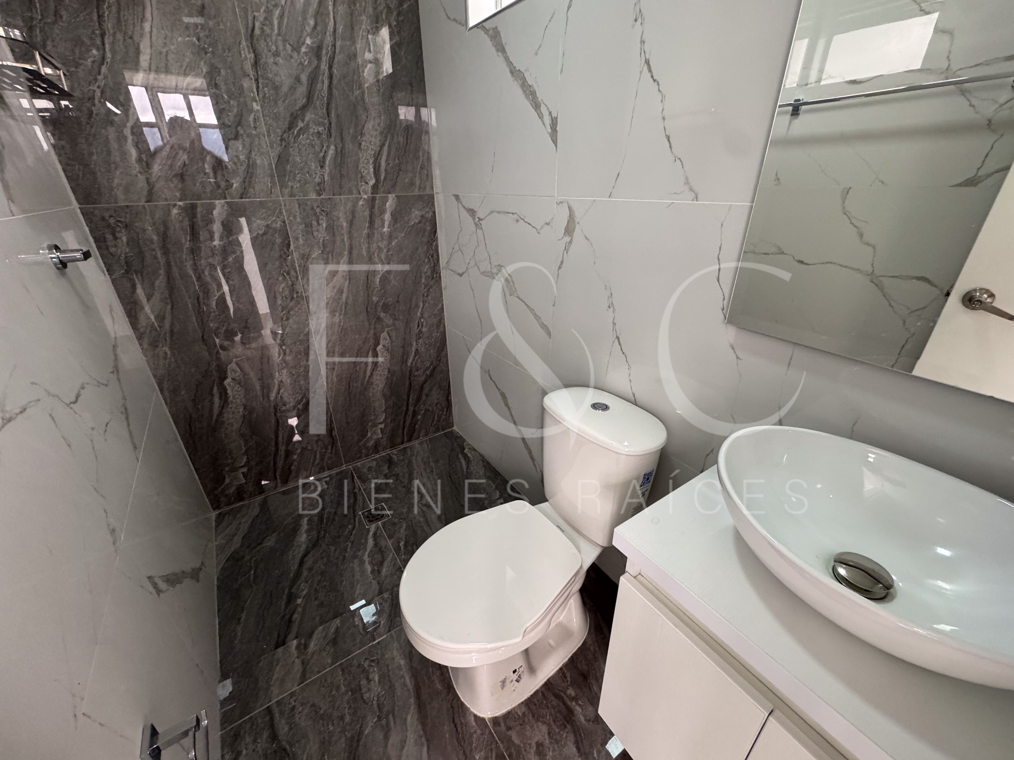 Casa en venta en Villa Del Prado, Bogotá · foto 5 de 24