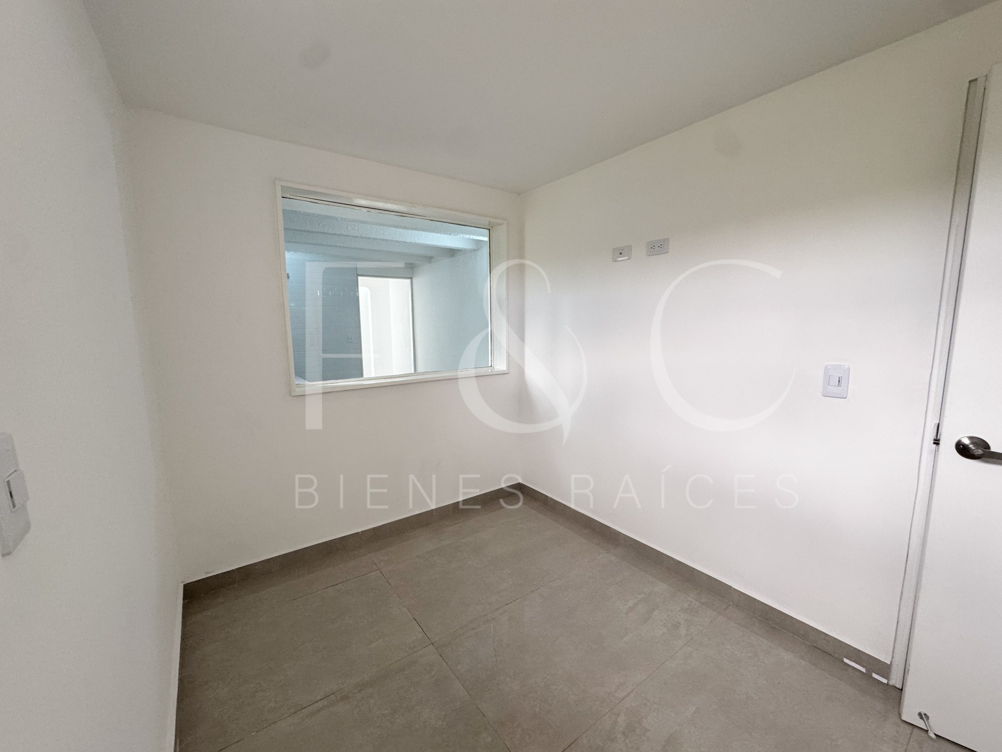 Casa en venta en Villa Del Prado, Bogotá · foto 8 de 24