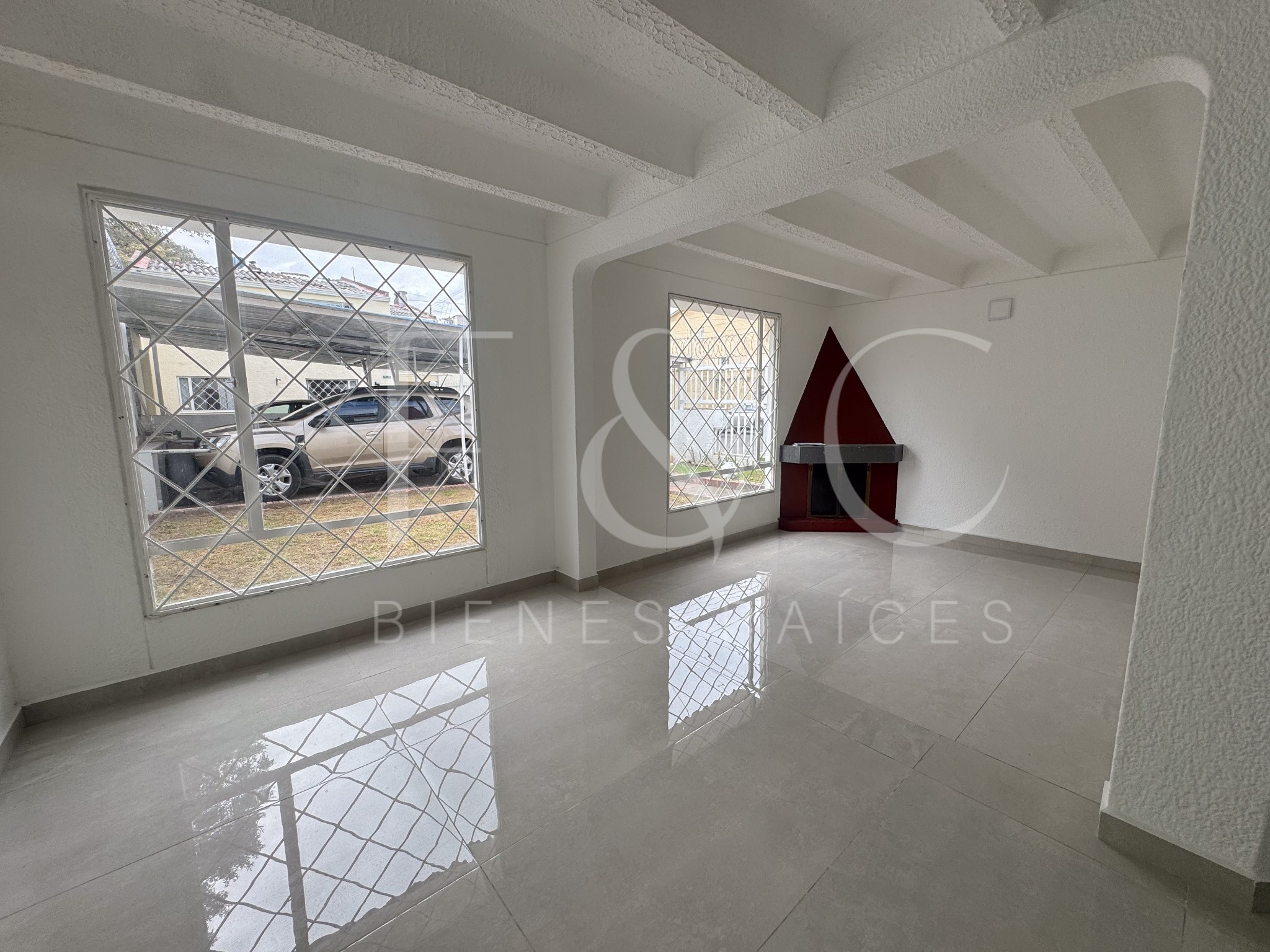 Casa en venta en Villa Del Prado, Bogotá · foto 2 de 24