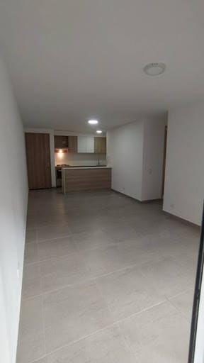 Apartamento de 3 alcobas en arriendo en San Jose, Sabaneta, 90 m² · foto 5 de 13