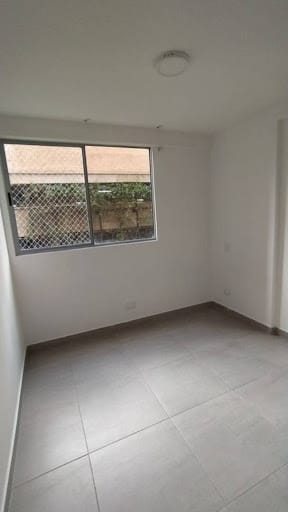 Apartamento de 3 alcobas en arriendo en San Jose, Sabaneta, 90 m² · foto 10 de 13