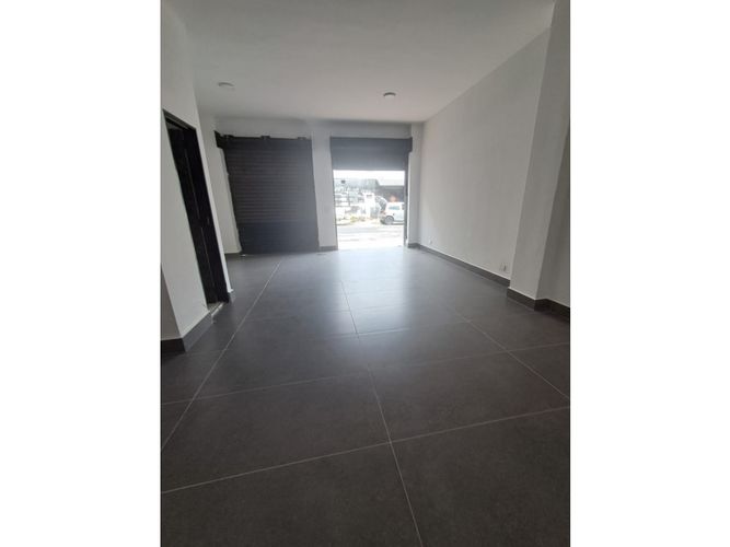 Local en arriendo en Laureles, Medellín, 38 m² · foto 5 de 11