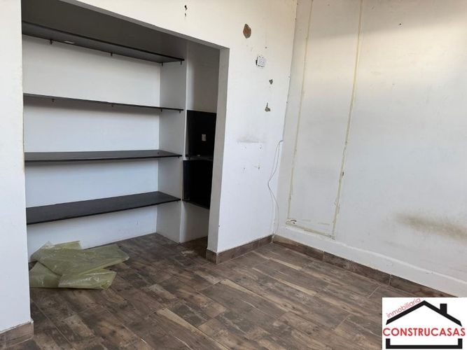 Casa de 6 alcobas en venta en Cristo Rey, Medellín, 224 m² · foto 21 de 24