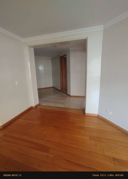 Apartamento de 3 alcobas en venta en Pardo Rubio, Bogotá, 180 m² · foto 5 de 24