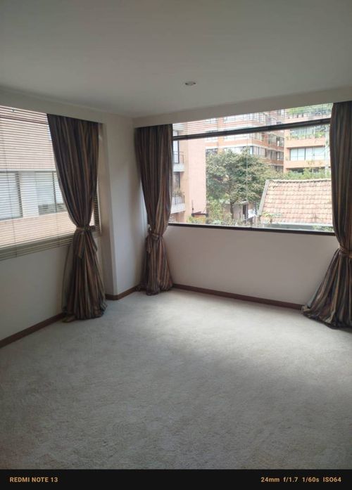 Apartamento de 3 alcobas en venta en Pardo Rubio, Bogotá, 180 m² · foto 12 de 24