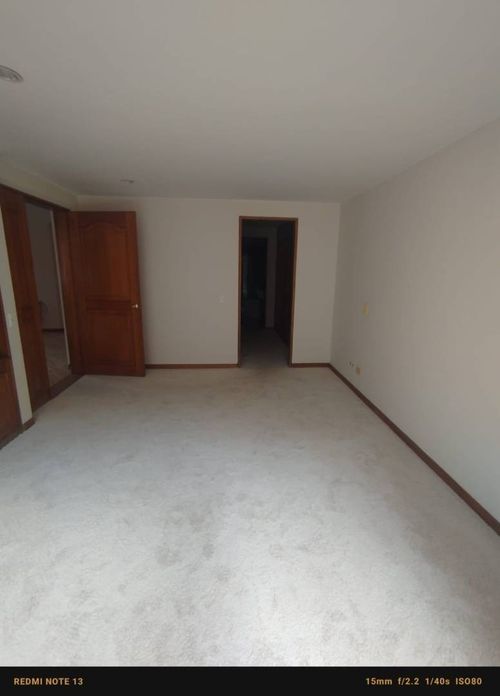 Apartamento de 3 alcobas en venta en Pardo Rubio, Bogotá, 180 m² · foto 16 de 24